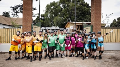 Polvo, sudor y lágrimas: La extenuante experiencia de ser un chico reality en Vecinos al Límite