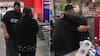 “Es algo que me pasaba a mí”: Otakin advirtió detalle que lo conmovió y pagó compra de adultos mayores en supermercado
