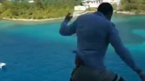 Video: compañía de cruceros veta de por vida a pasajero que se tiró al agua
