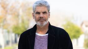 “Lo que hacemos es distinto y necesario”: JC Guarello y La Hora de King Kong van por la corona en el Copihue de Oro