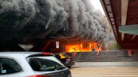 Se registra un gran incendio en la salida del Metro Escuela Militar