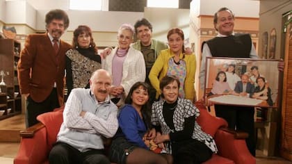 Reconocido actor de Los Venegas es fiscalizado en pleno despacho: tomó por sorpresa a equipo del Contigo en la mañana