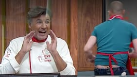 “¡Se te ve la ra... hombre!": Yann Yvin se inquietó con Julián Elfenbein en Oye al Chef, nuevo programa de cocina de Chilevisión