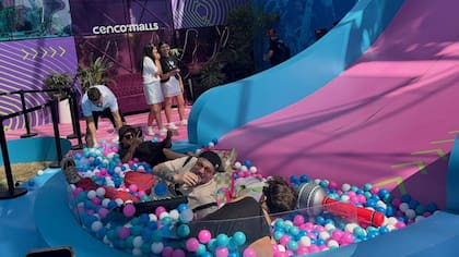 Tomás Leiva vive ‘alocada’ jornada en Lollapalooza 2026: despeinó al público e hizo importante revelación