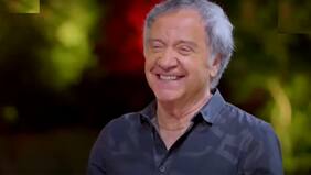 Pedro Ruminot: "¿Te han enviado nudes?". Pollo Fuetes: "Sí... Hay una chica que se repite. La primera vez le contesté que no hiciera estas cosas porque era peligroso"