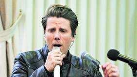 Andrés de León afina la voz para sus grandes desafíos