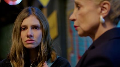 Teleseries de Mega lideran el prime y la tarde: “Reunión de Superados” y “La Baronesa”