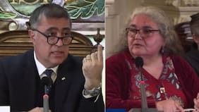 “¡Ustedes son minoría!" y “¡Deje de intervenir!“: Desbordes golpea la mesa y responde sin filtro a concejalas comunistas