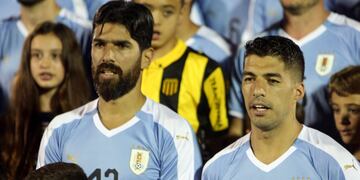 Luis Suárez y Sebastián Abreu - Selección Uruguay