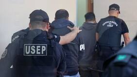 Prisión preventiva para exbrigadista de Conaf y bombero acusados de iniciar megaincendio en región de Valparaíso