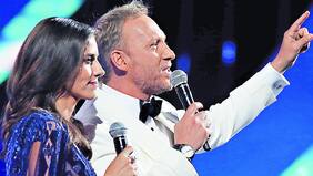 Revuelo por Paredes y homenaje a Passalacqua: Lo que no se vio de la primera noche de Festival