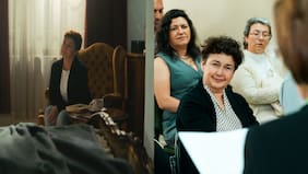 Paulina Urrutia encabeza cursos para cuidadores de pacientes de enfermedades graves o terminales