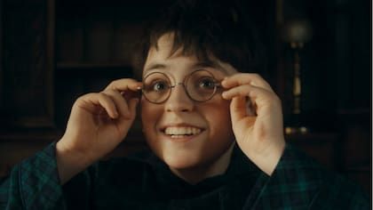 Nuevo tráiler de Harry Potter muestra su llegada a Hogwarts y varios momentos clave de la primera temporada