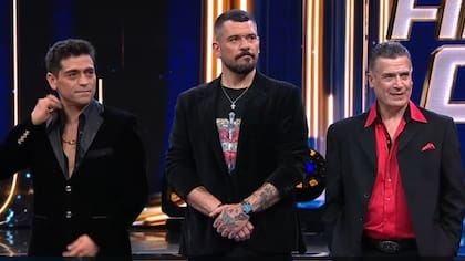 Abandonó la competencia tras votación de sus compañeros: este es el participante que se convirtió en el nuevo eliminado de “Fiebre de Canto”