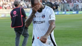 “Eso va derrumbando al camarín”: Vidal se lanza contra la dirigencia de Colo Colo tras fracaso en el centenario