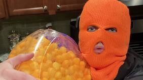 Cheeseball Man: El misterioso hombre suflé que se tomó las calles de Nueva York