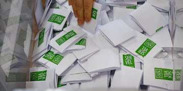 Servel Conteo de votos en las elecciones presidenciales y parlamentarias 2025 en Valparaíso