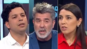 “¿No te permiten la foto con Jara?“: Pollo Valdivia enfrenta cuestionamiento y responde en vivo a candidatos de derecha