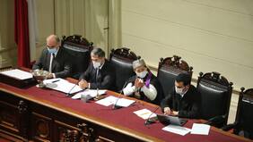 Mesa de la Convención Constituyente pide suspender licitaciones realizadas por el gobierno y controlar el presupuesto asignado
