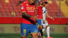 Acusan a Vecchio de millonaria deuda por arriendo: esto dijo el jugador