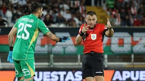 Con él, la “U” sufrió un polémico cobro en contra: quién es el árbitro que va a dirigir el Clásico Universitario