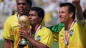 A solo días del Mundial: la vez que secuestraron al papá de Romário y amenazó con no jugar