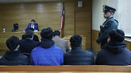 Le llegó mensaje al celular y cambió todo: el motivo por el que abogado de imputado por crimen de niño dejó su defensa