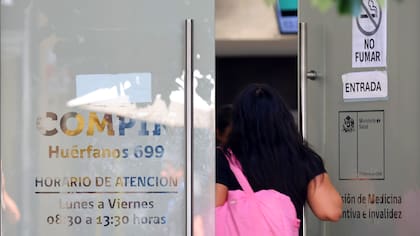 Gobierno evalúa retener sueldos y devoluciones de impuestos por uso fraudulento de licencias médicas