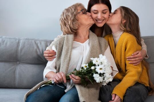 Beso, imagen de referencia.