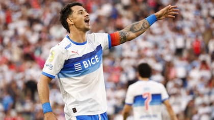 Presentan nueva camiseta de la UC en previa de duelo ante Palestino y genera inmediatos comentarios: Nadie se lo esperaba