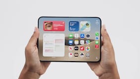 Un iPad en el bolsillo: Apple presenta el iPhone Duo, su primer teléfono plegable