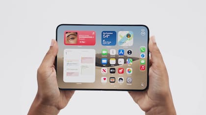 Un iPad en el bolsillo: Apple presenta el iPhone Duo, su primer teléfono plegable