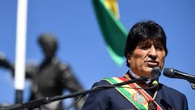 Ejército boliviano despliega ocho mil militares y paraliza la frontera con Chile