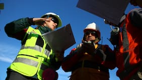 Empresa ofrece trabajos con sueldos de hasta $2,5 millones: Cómo postular online