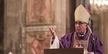 Monseñor Fernando Chomali toma poseción de la Arquidiócesis de Santiago