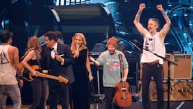 “Y eso que vive en Estados Unidos”: televidentes lapidan a Rafa Araneda por nivel de inglés en medio de show de Incubus