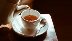 Este es el té natural que te puede ayudar a reducir la presión y calmar el estrés: conoce sus beneficios y cómo prepararlo