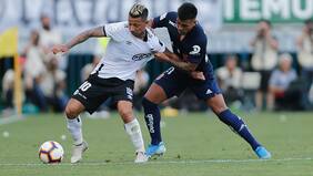 Los clásicos del fútbol chileno se jugaron desde la casa