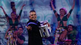 ¿Te lo perdiste? Revive la Competencia Folclórica de la segunda noche del Festival de Viña 2024
