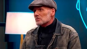 "Fuimos, escalamos, y en la mitad ‘Damián, no me puedo mover, me voy a morir’. Empecé a despedirme...", relata Bastián Bodenhöfer sobre su temor a las alturas