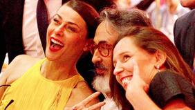 "Me habló en inglés Parived... Me dijo 'you’re like a flower’. Y me tomó las manos y ahí me dio como nervio...", recuerda Fran García-Huidobro