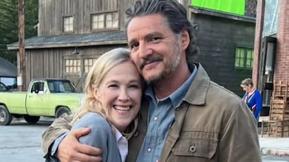Pedro Pascal aseguró que su “mundo perdió luz” tras la muerte de Catherine O’Hara