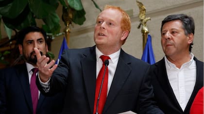 Rojo Edwards arremete contra el Gobierno por candidatura de Bachelet a la ONU: “La forma fue desleal y mala leche”