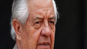 Corte Suprema ordena a Ejército retirar fotos de Manuel Contreras