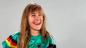 Relatora de Fox Sports: "Aránguiz abrió las puertas del fútbol alemán a los latinos"