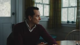 Apple TV+ revela tráiler de Widow’s Bay, su nueva serie de pueblo chico e infierno grande con actor de The Americans