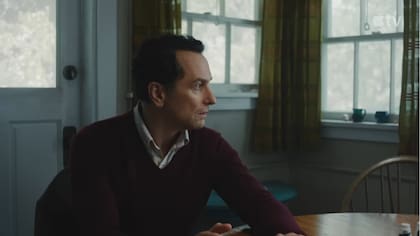 Apple TV+ revela tráiler de Widow’s Bay, su nueva serie de pueblo chico e infierno grande con actor de The Americans