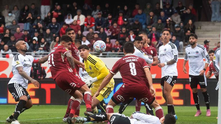 Tuvo Logo Tuvo que pedir disculpas: viralizan foto de jugador de La Serena ...