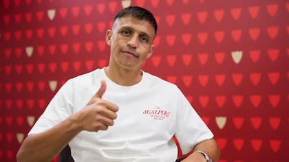 Alexis Sánchez finalmente podría seguir en Sevilla