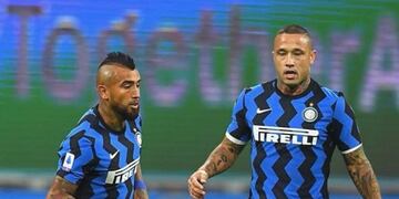 Arturo Vidal y Radja Nainggolan